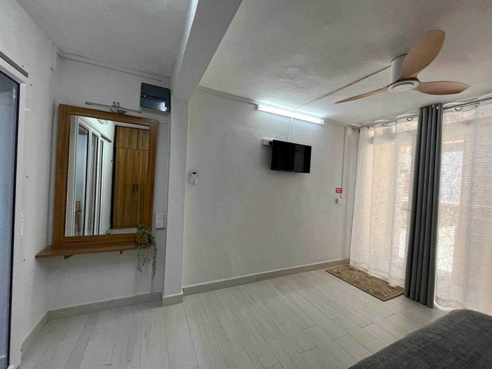 Ebrahim Flats - Grand Baie Beach Exterior photo